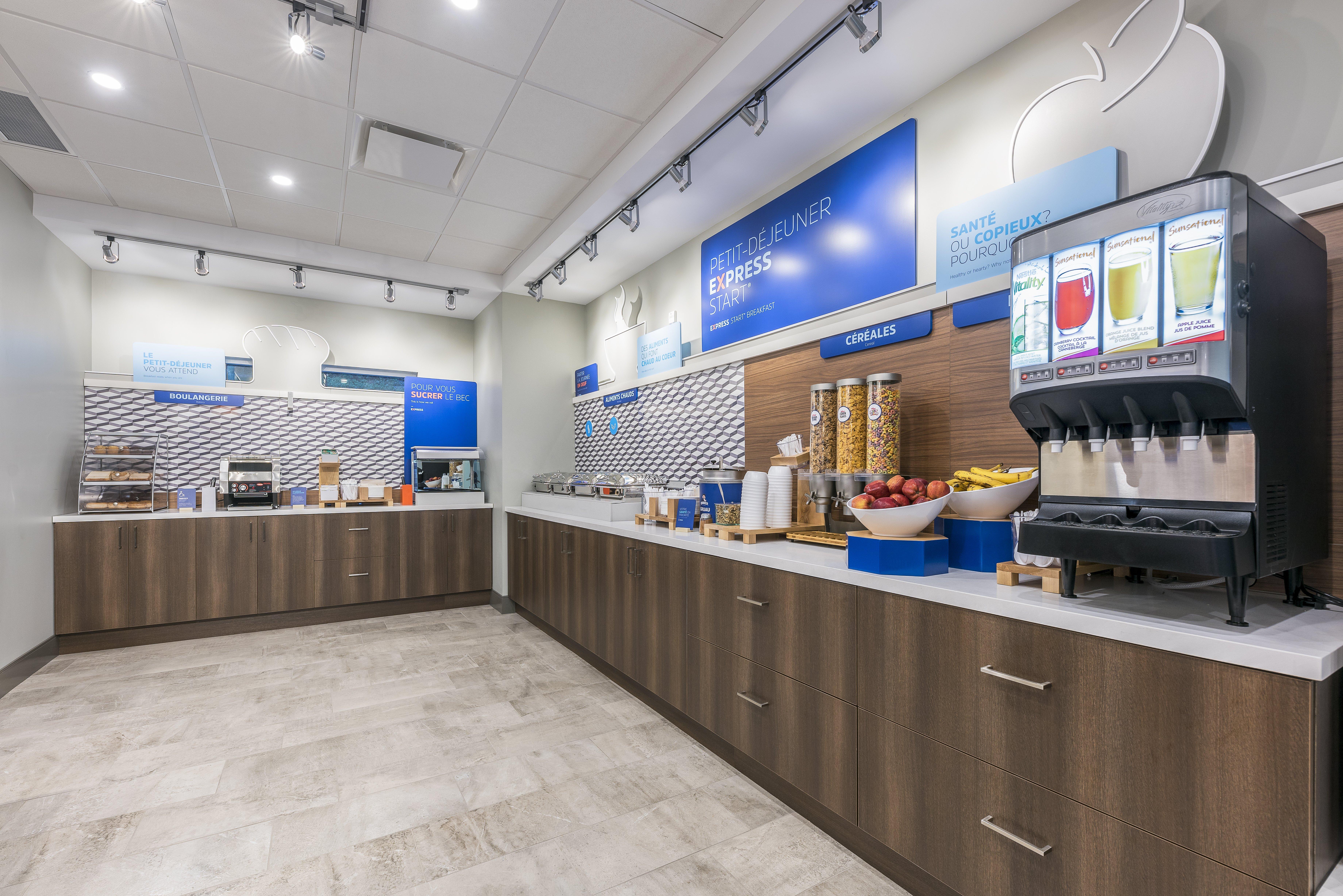 Holiday Inn Express & Suites Moncton By Ihg Εξωτερικό φωτογραφία